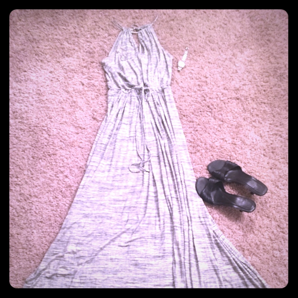 Banana Republic Key hole gray lightweight dress